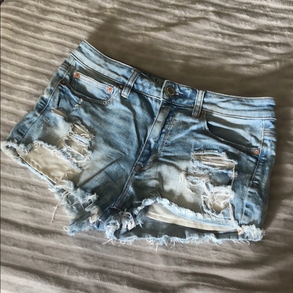 American Eagle Outfitters Pants - American Eagle Hi Rise Festival Stretch Jean short